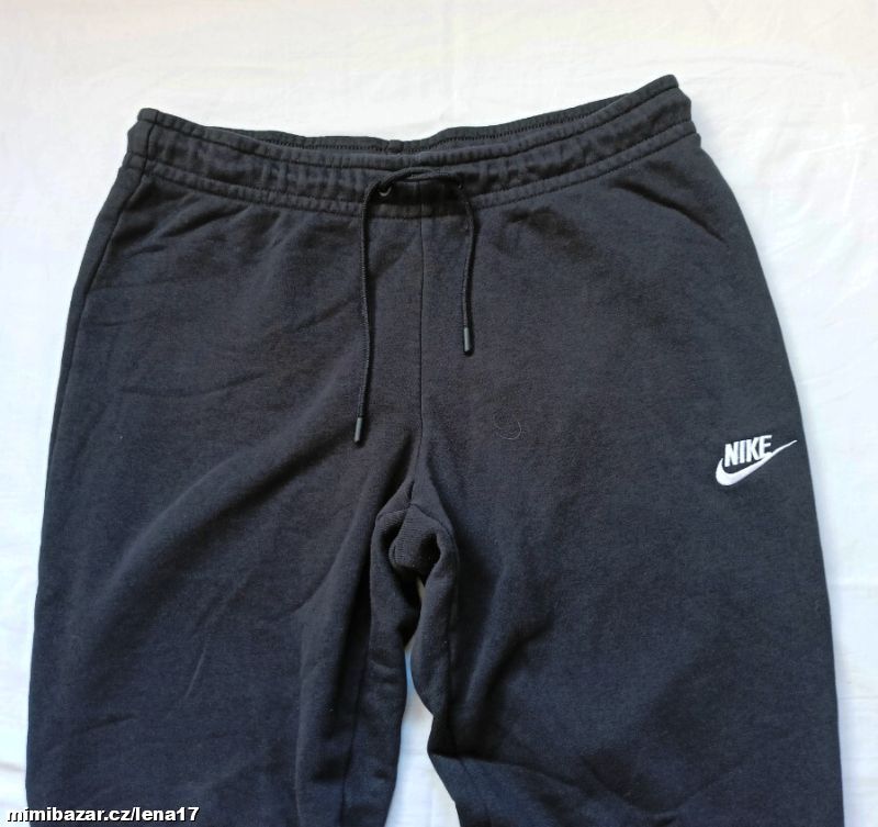 ČERNÉ TEPLÁKY-NIKE, pánské S, dámské M/38