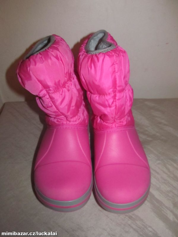 Růžové sněhule, zimní boty Crocs J3 34/35