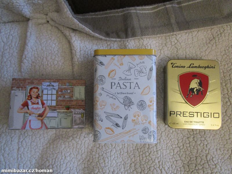 3x jako nové pěkné plechovky, cena celkem