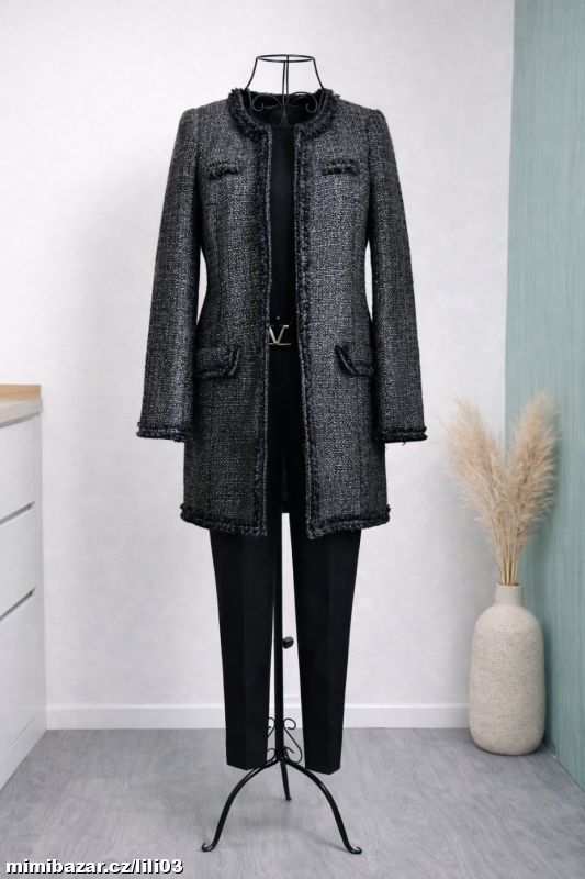TŘPYTIVÝ ČERNOŠEDÝ KABÁT ZARA