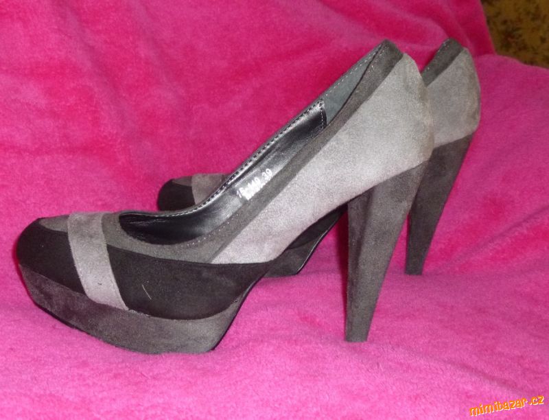 SAMETOVÉ LODIČKY vel.39