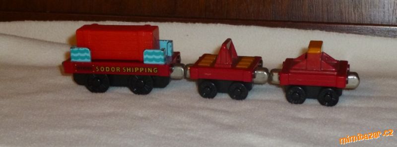 TŘI VAGONKY S NÁKLADEM