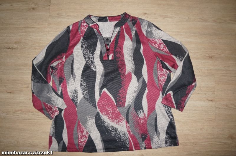 Super svetřík vel.XL