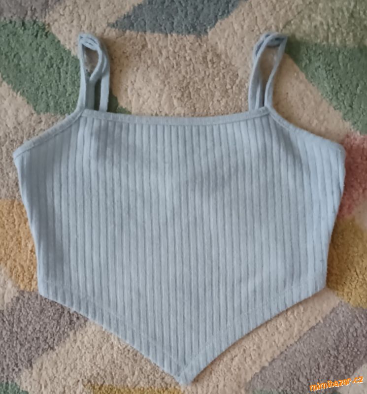 Krásné žebrované tílko