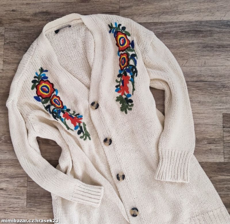 DELŠÍ SVETŘÍK S VÝŠIVKOU ZARA 40
