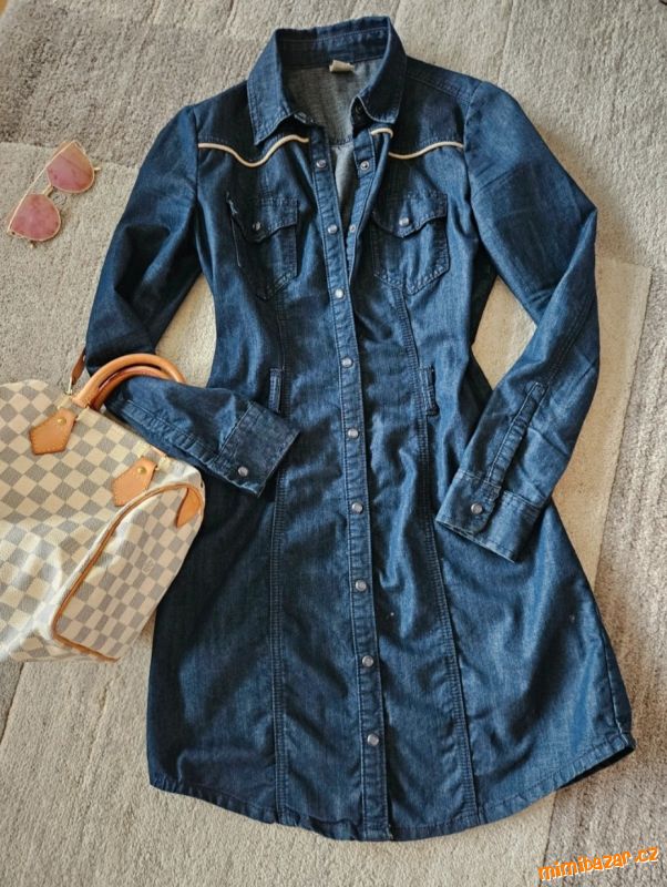 Riflové šaty/delší kabátek na patentky