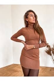 ŽEBROVITÉ ROLÁČKOVÉ ŠATY 40