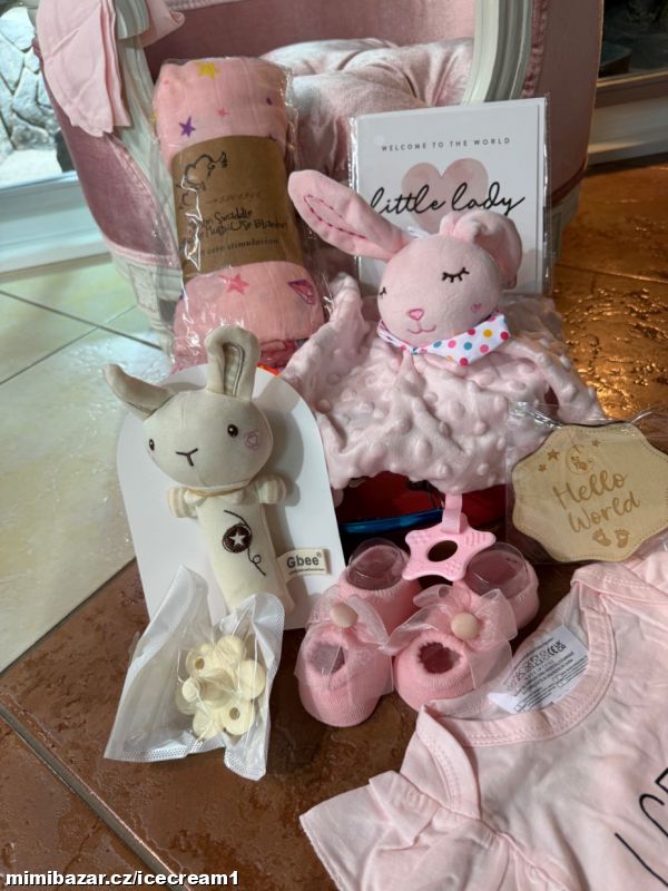Luxusní dárková sada pro mimi holčičku v kufříku