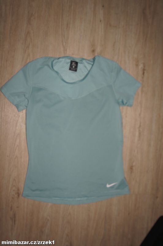 NIKE funkční tričko vel.M