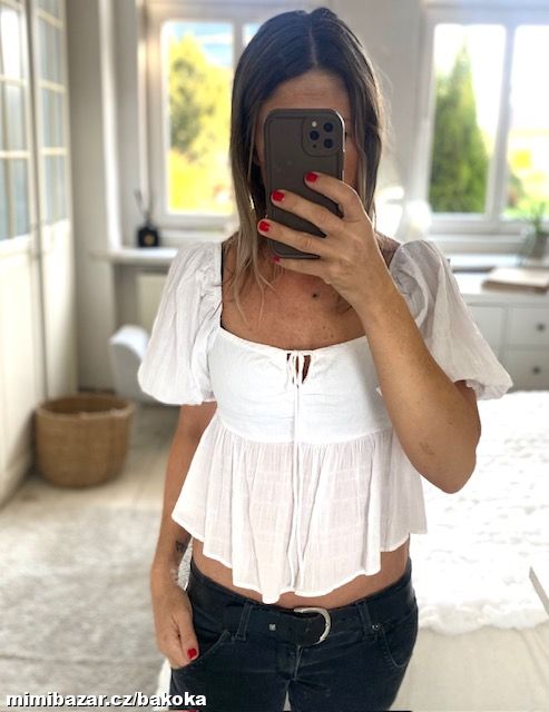 BÍLÁ BLŮZKA - TOP