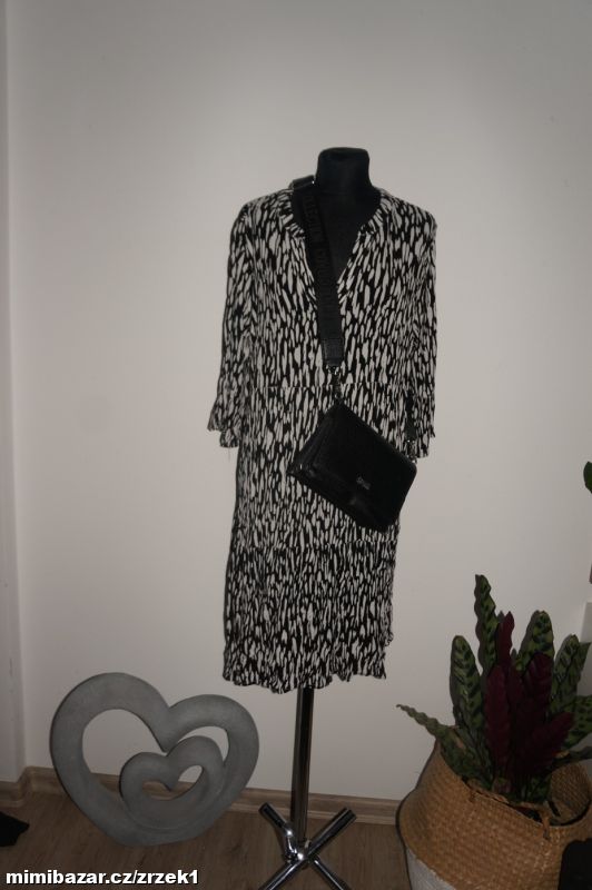 Super příjemné šaty vel XL