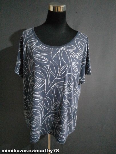 *** KRÁSNÉ DÁMSKÉ VZOROVANÉ TRIKO, VEL.XXL ***