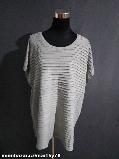 *** MOC KRÁSNÉ TRIKO S PROUŽKEM, VEL.50/52 ***