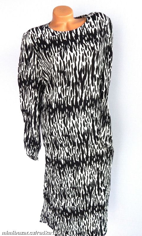 Maxi bílo černé vzdušné šaty vel.48