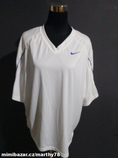 *** KRÁSNÉ PÁNSKÉ SPORTOVNÍ TRIKO NIKE, VEL.XL ***