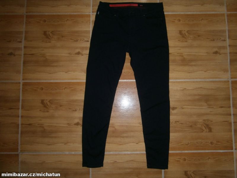 Tmavomodré skinny rifle značky HUGO BOSS, W30 L32