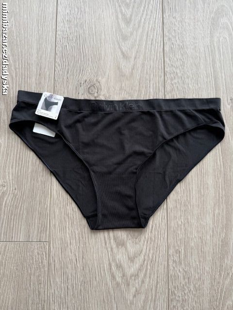 Černé kalhotky / bikini Calvin Klein