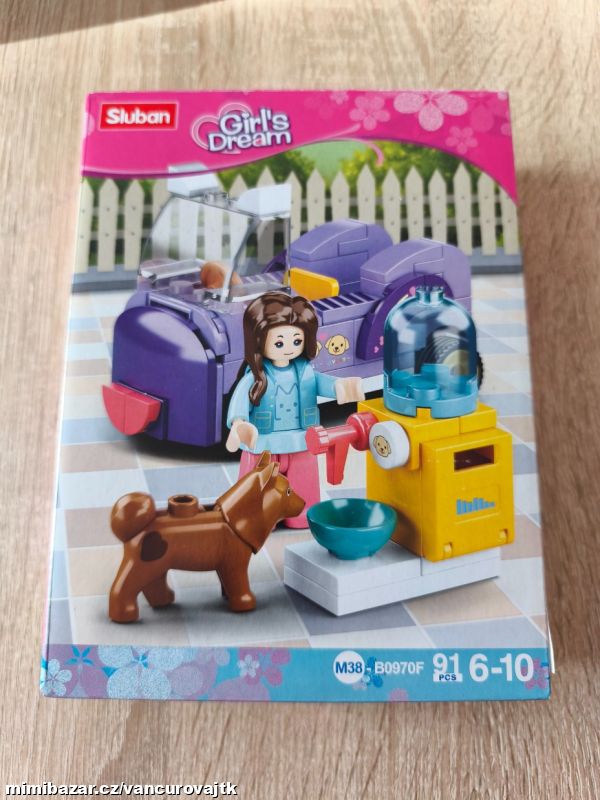 STAVEBNICE-AUTÍČKO S PSÍM KRMÍTKEM