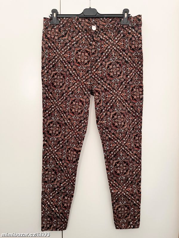 PRUŽNÉ VZOROVANÉ SKINNY KALHOTY BUTIK