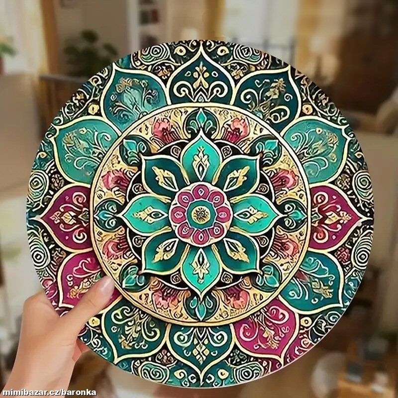 Orientální barevná dřevěná mandala dekorace na zeď