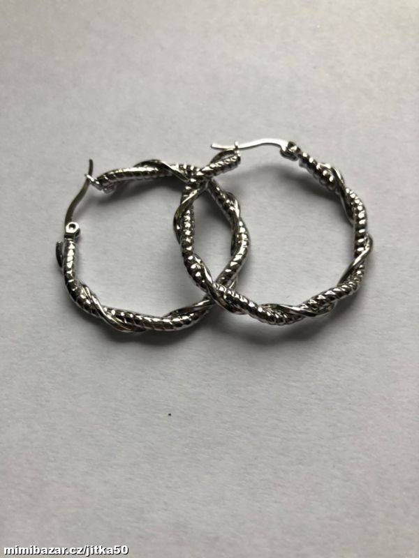 Splétané kruhy z chir.oceli SKLADEM