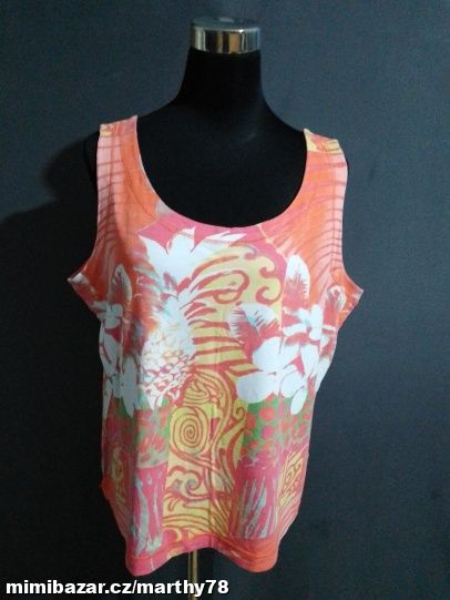 *** KRÁSNÝ DÁMSKÝ VZOROVANÝ TOPÍK, VEL.XL ***