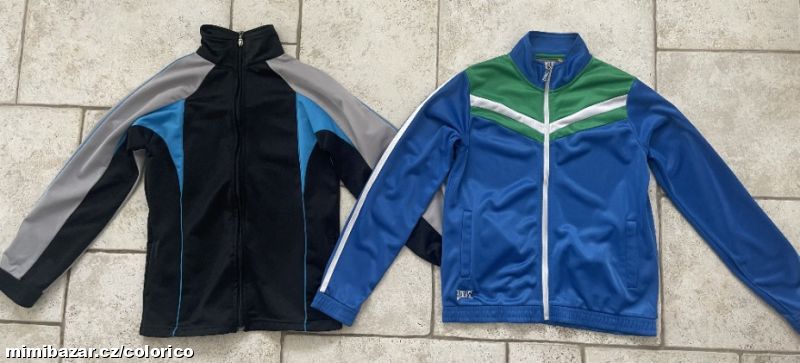 Dvě sportovní mikiny
