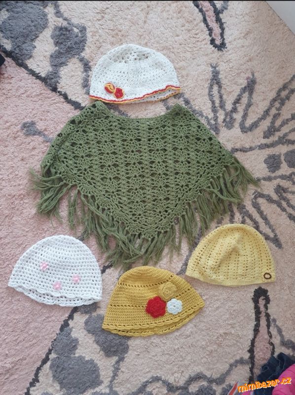 podzimni/ jarní háčkované čepicky + pončo H&M