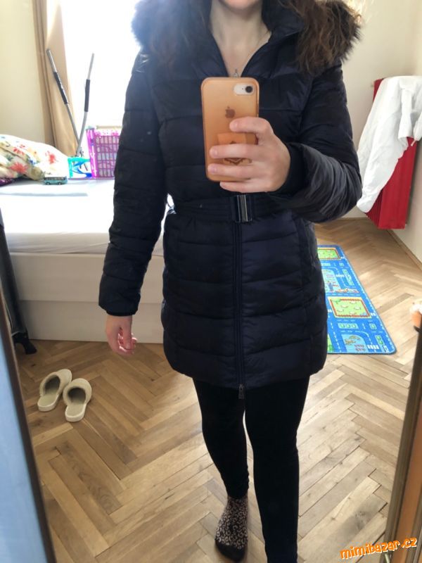 Perovy kabat KARA 38