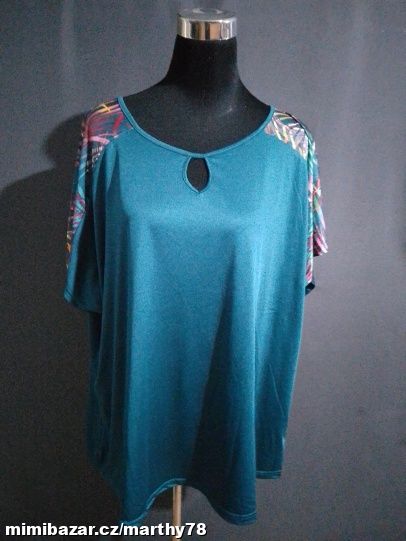 *** KRÁSNÉ DÁMSKÉ VZOROVANÉ TRIKO, VEL.5XL ***