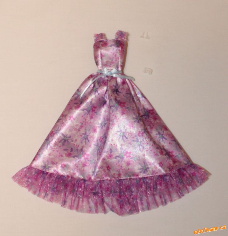 Šaty a doplňky od Barbie Birthday Wishes 2024