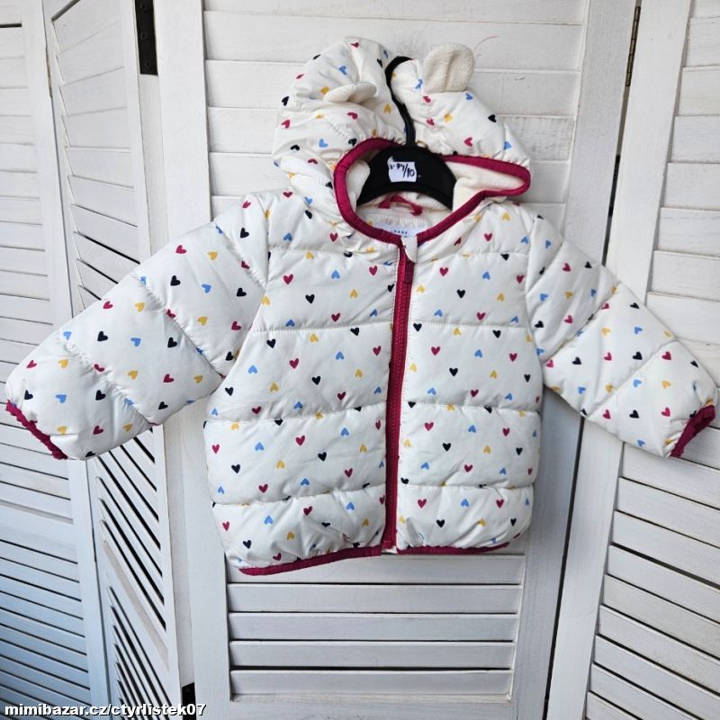 dívčí zimní bunda srdíčka 6-12 měs. 71172