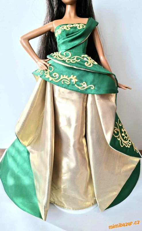 Na prodej saty sberatelska Barbie Holiday 2011