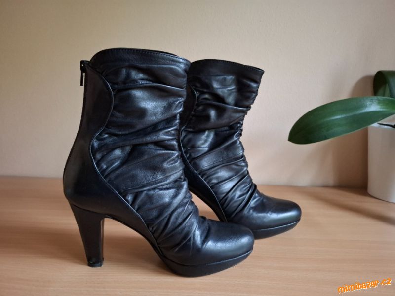 Kožené polokozačky Vero Cuoio vel.38