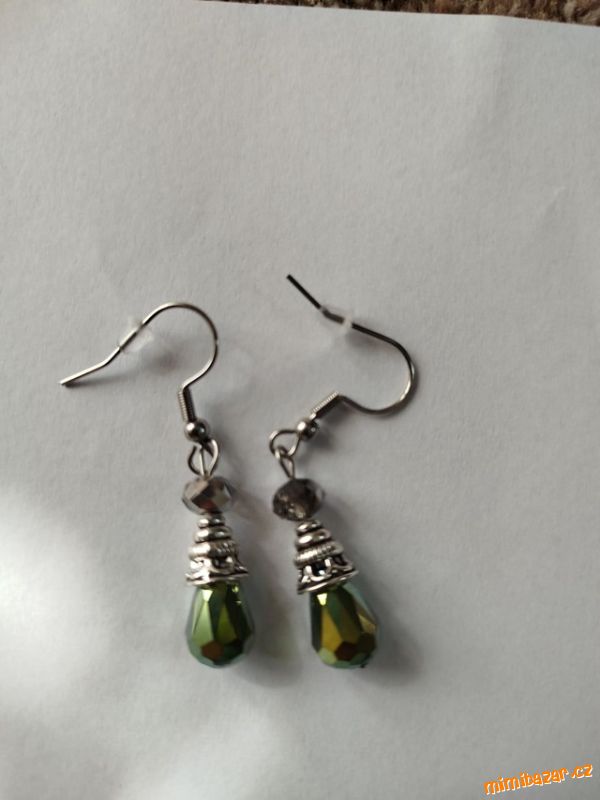 Náušnice, náušničky