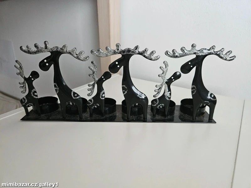 Vánoční kovový svícen