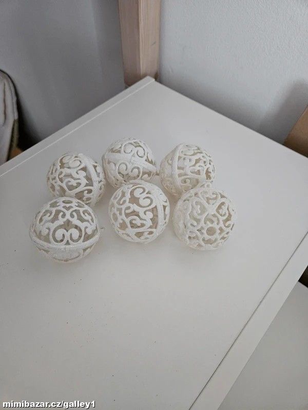 6 ks vánočních ozdob