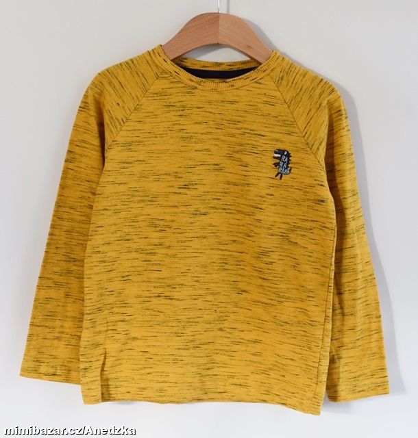 Tričko vel. 4 - 5 let