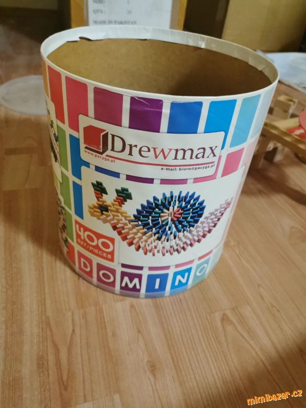 Dřevěné domino