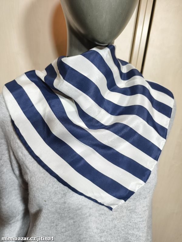 Hedvábný šátek nový