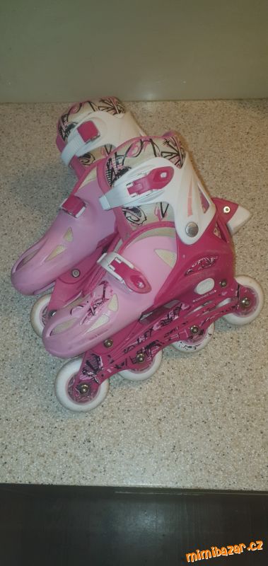 Brusle lední zimní kolečkové