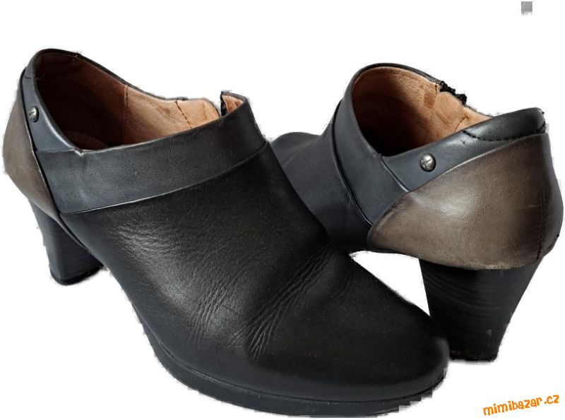 Černé kožené polobotky mokasíny na podpatku