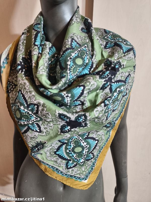 Vintage hedvábny šátek