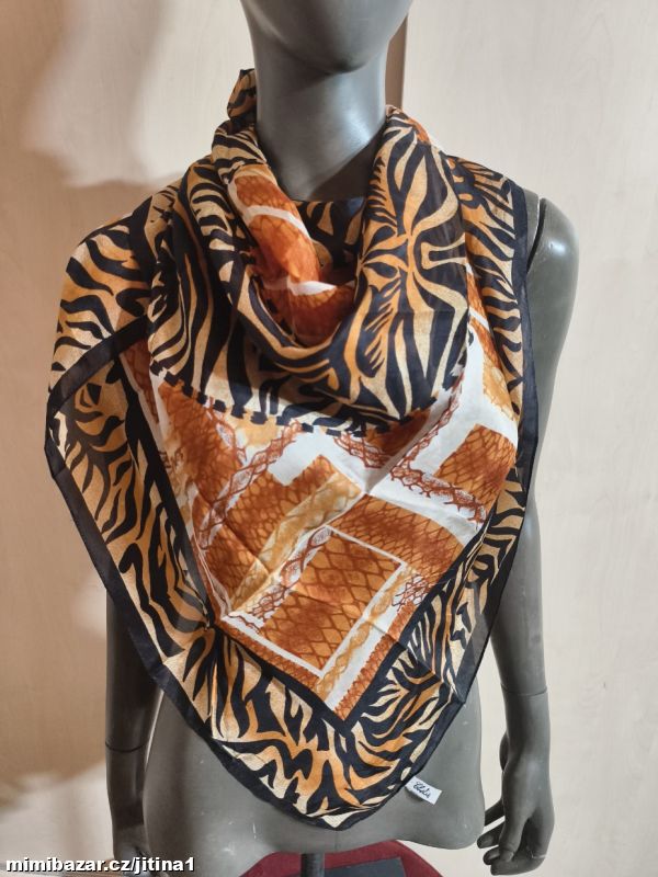 Hedvábný šátek slabší hedvábí