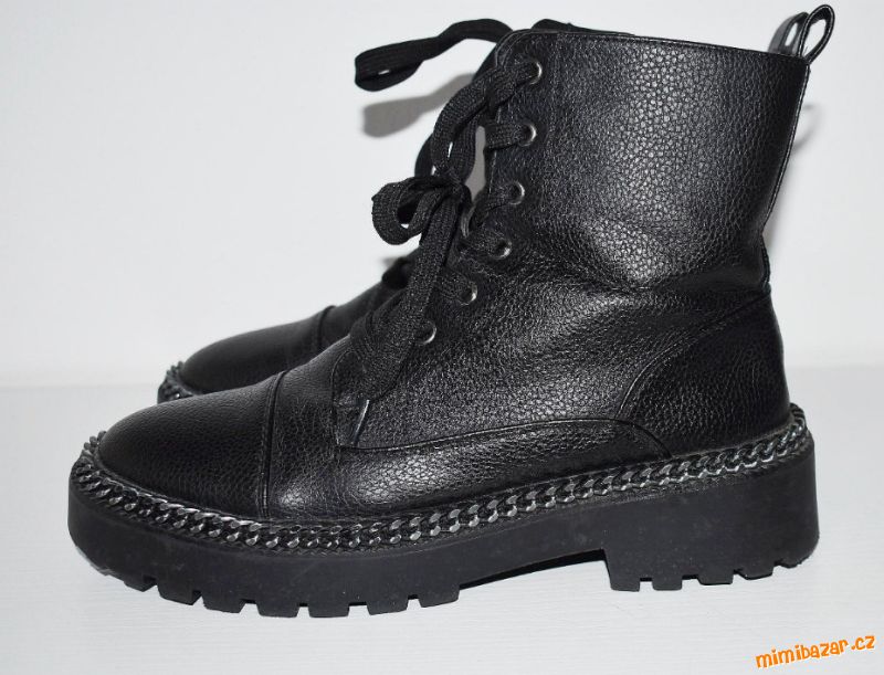 Dámské kotníkové boty, vel. 39