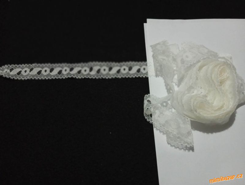 Retro krajka, mašle, délka 4 metry