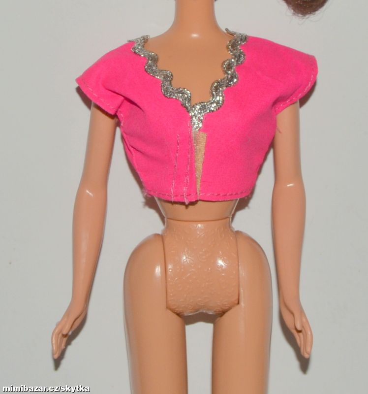  + + + OBLEČENÍ PRO PANENKU BARBIE + + + 