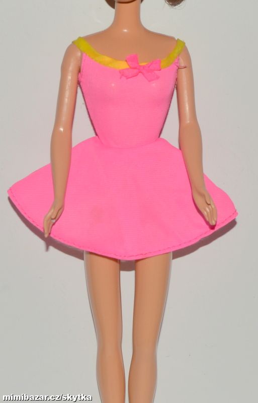 + + + OBLEČENÍ PRO PANENKU BARBIE + + + 