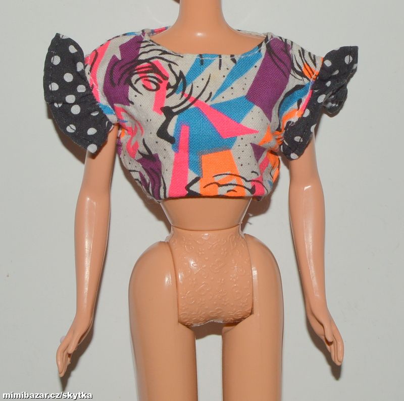  + + + OBLEČENÍ PRO PANENKU BARBIE + + + 