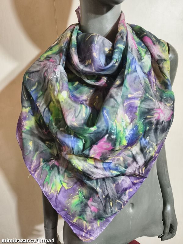 Hedvábný šátek batika